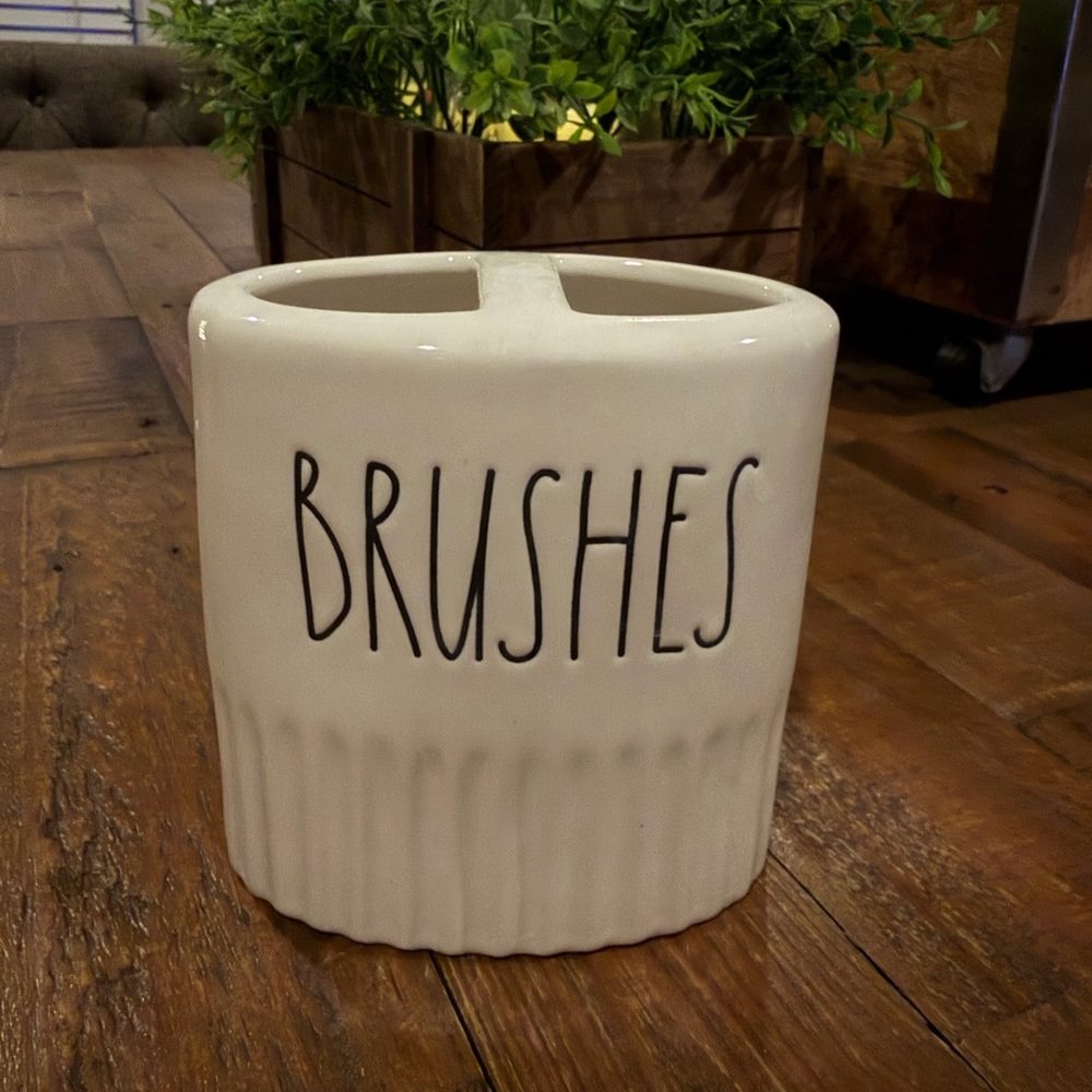 Rae Dunn Cream Brushes Holder